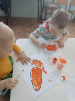 Провели ООД "Разноцветная вода" Провели ООД "Разноцветная вода".