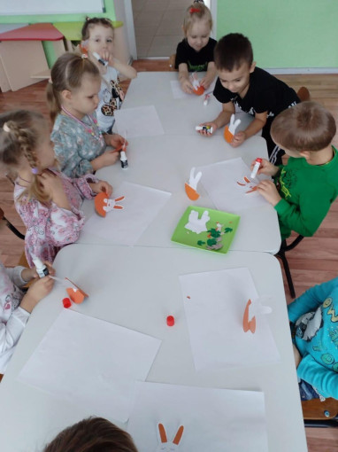 Провели ООД "Зайчики в морковке" Провели ООД "Зайчики в морковке".